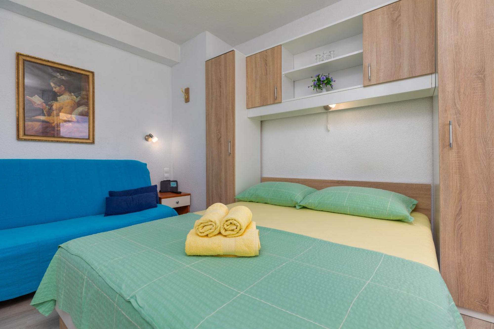Apartments By The Sea Drasnice, Makarska - 6697 מראה חיצוני תמונה