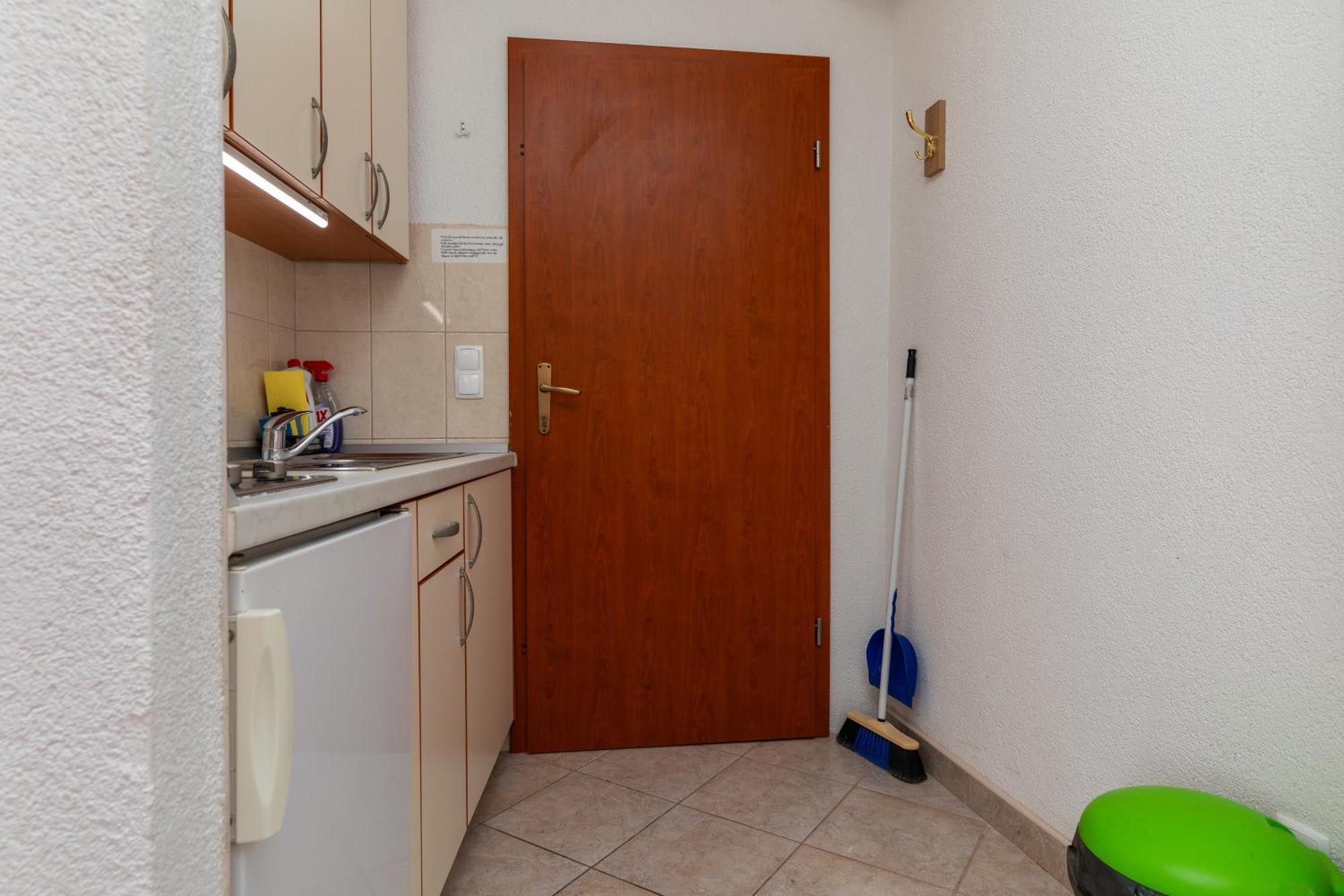 Apartments By The Sea Drasnice, Makarska - 6697 חדר תמונה